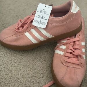 Women’s Adidas shoes